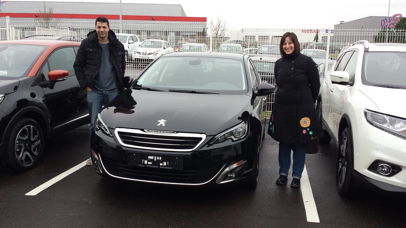 Avis-mandataire-auto-Emotors--Peugeot-308-f-line-puretech-130-.