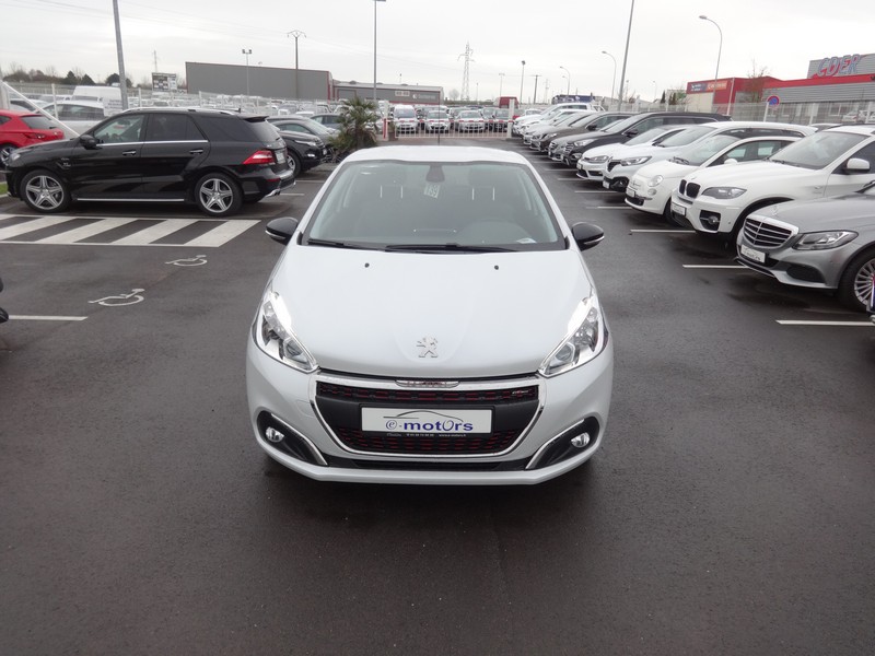 Avis-mandataire-auto-Emotors--Peugeot-208-gt-line-puretech-110-eat-5p-plus-gps-plus-park-assist-.