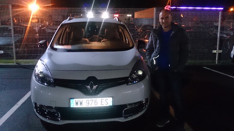 Avis-mandataire-auto-Emotors--Renault-grand-sc-nic-iii-bose-dci-130-energy-7places-.