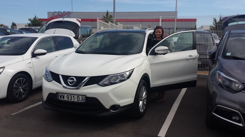 Avis-mandataire-auto-Emotors--Nissan-qashqai-tekna-dci-130-4x4-plus-toit-vitr-plus-jantes-17-.