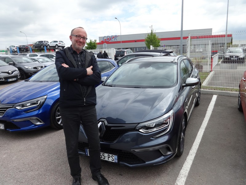 Avis-mandataire-auto-Emotors-Renault-Megane-estate-M-gane-iv-estate-gt-dci-165-energy-edc-plus-toit-vitr.