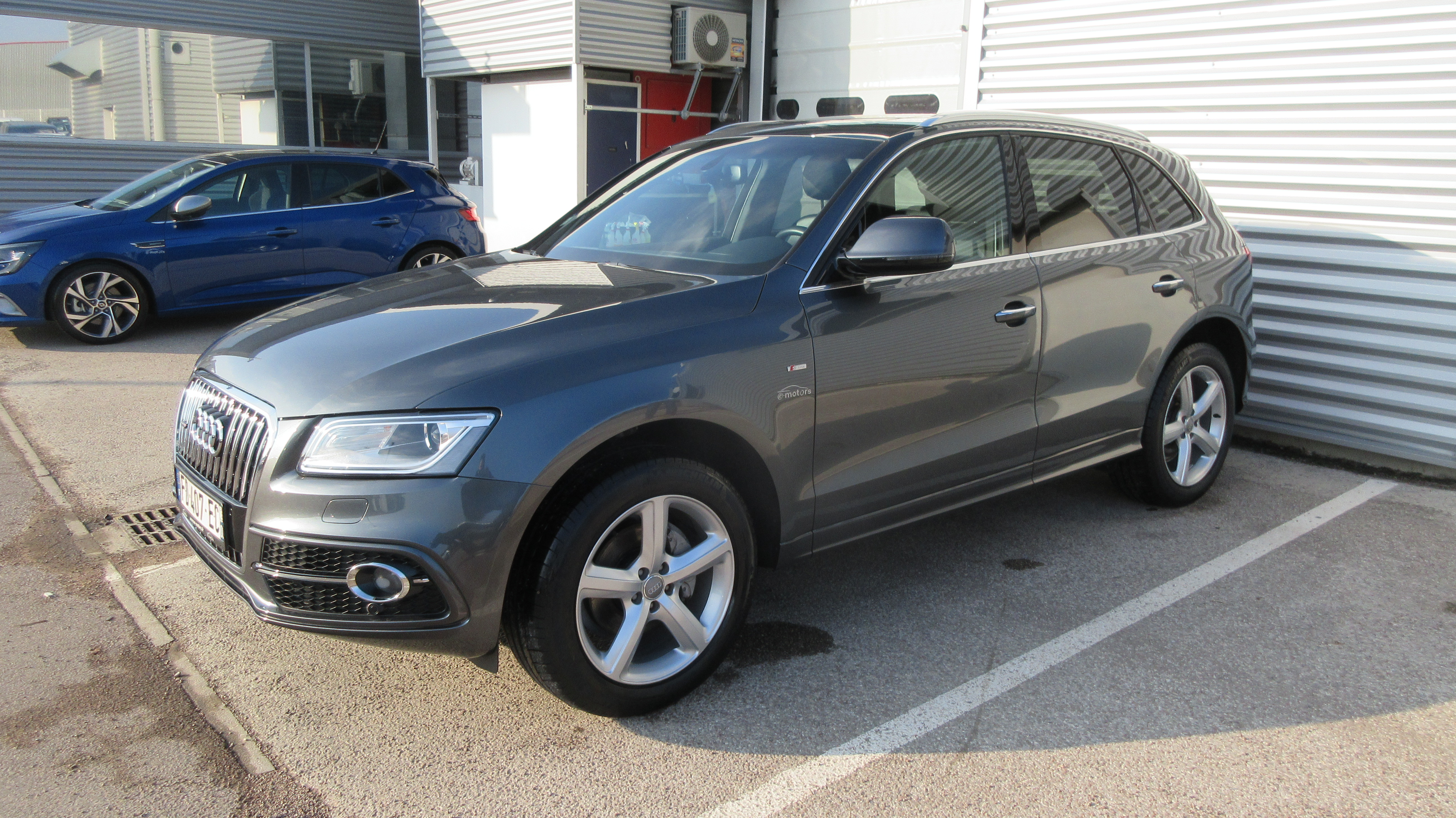 Avis-mandataire-auto-Emotors-Audi-Q5-S-line-tdi-190-quattro-s-line-s-tronic.
