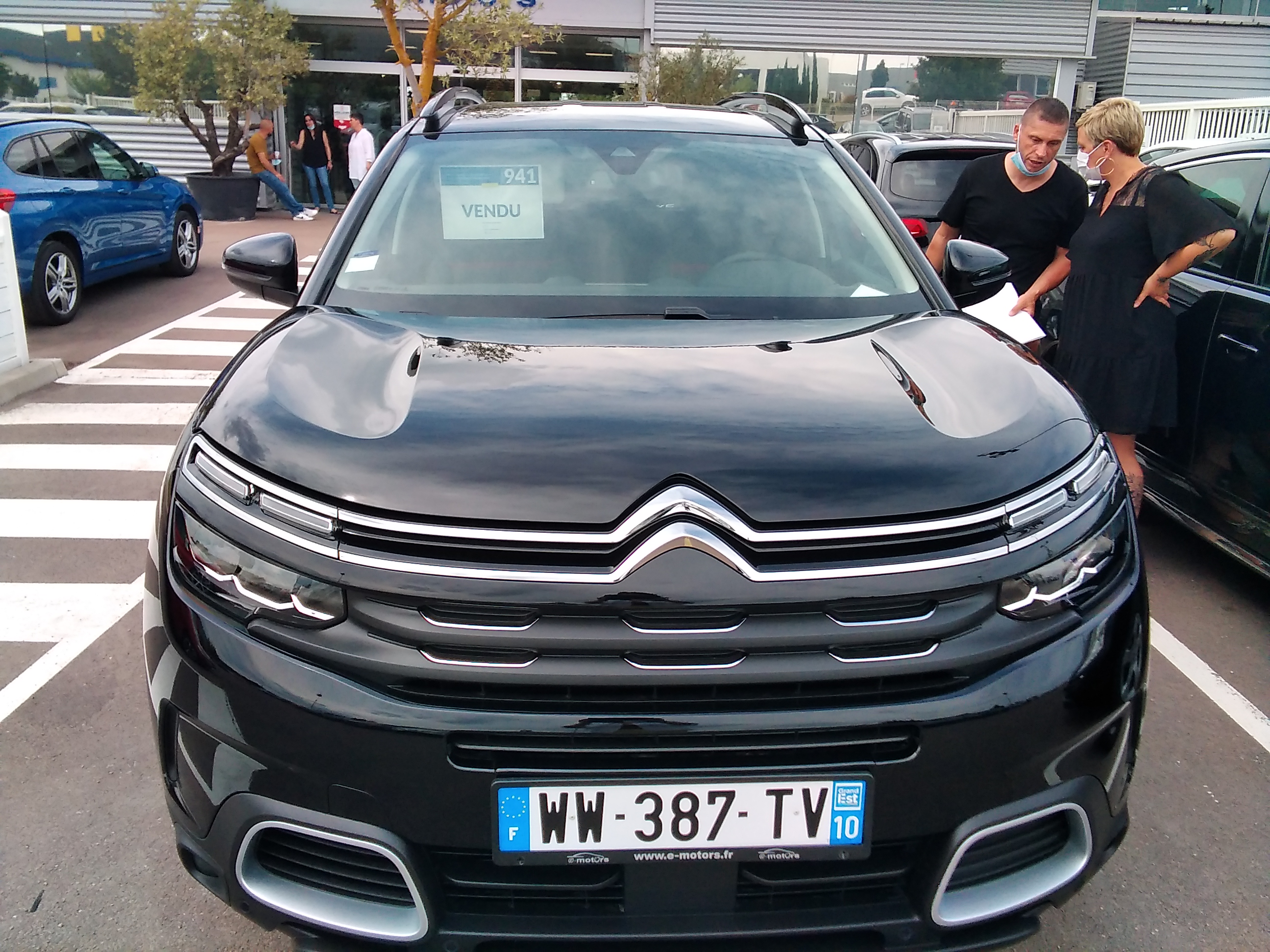 Avis-mandataire-auto-Emotors-Citroen-C5-aircross-Feel-bluehdi-130-s-s-plus-acc-s-et-d-marrage-mains-libres.