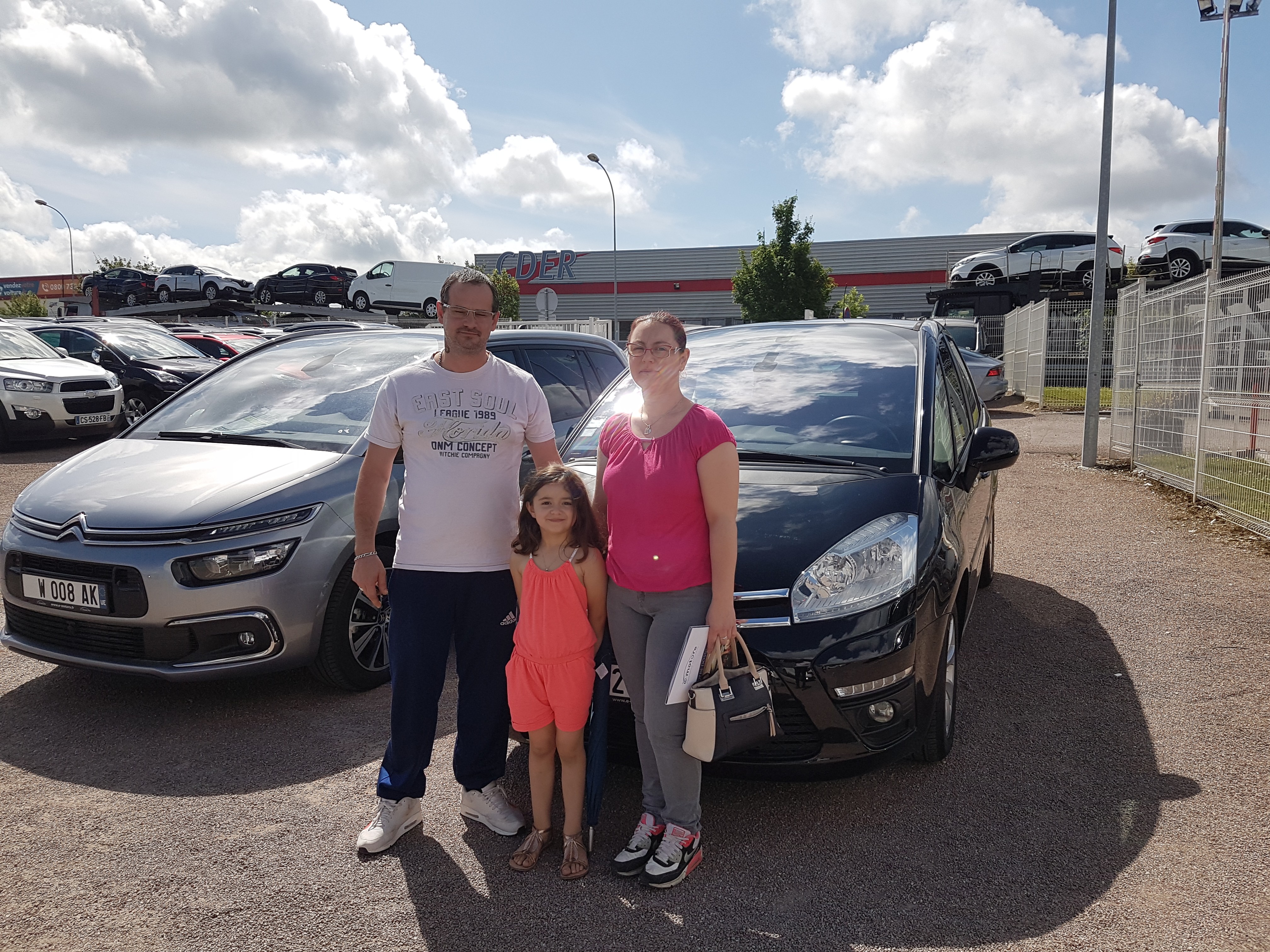 Avis-mandataire-auto-Emotors-Citroen-C4-picasso-Confort-hdi-110.