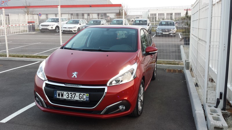 Avis-mandataire-auto-Emotors--Peugeot-208-active-bluehdi-100-5p-plus-gps-.