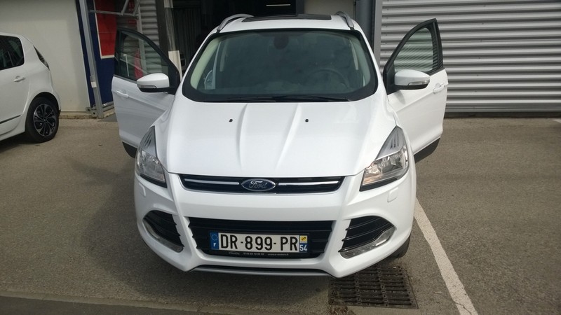 Avis-mandataire-auto-Emotors--Ford-kuga-titanium-tdci-150-4x2-plus-toit-panoramique-.