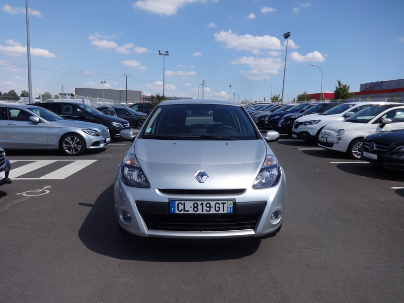 Avis-mandataire-auto-Emotors--Renault-clio-iii-expression-dci-85-5portes-.