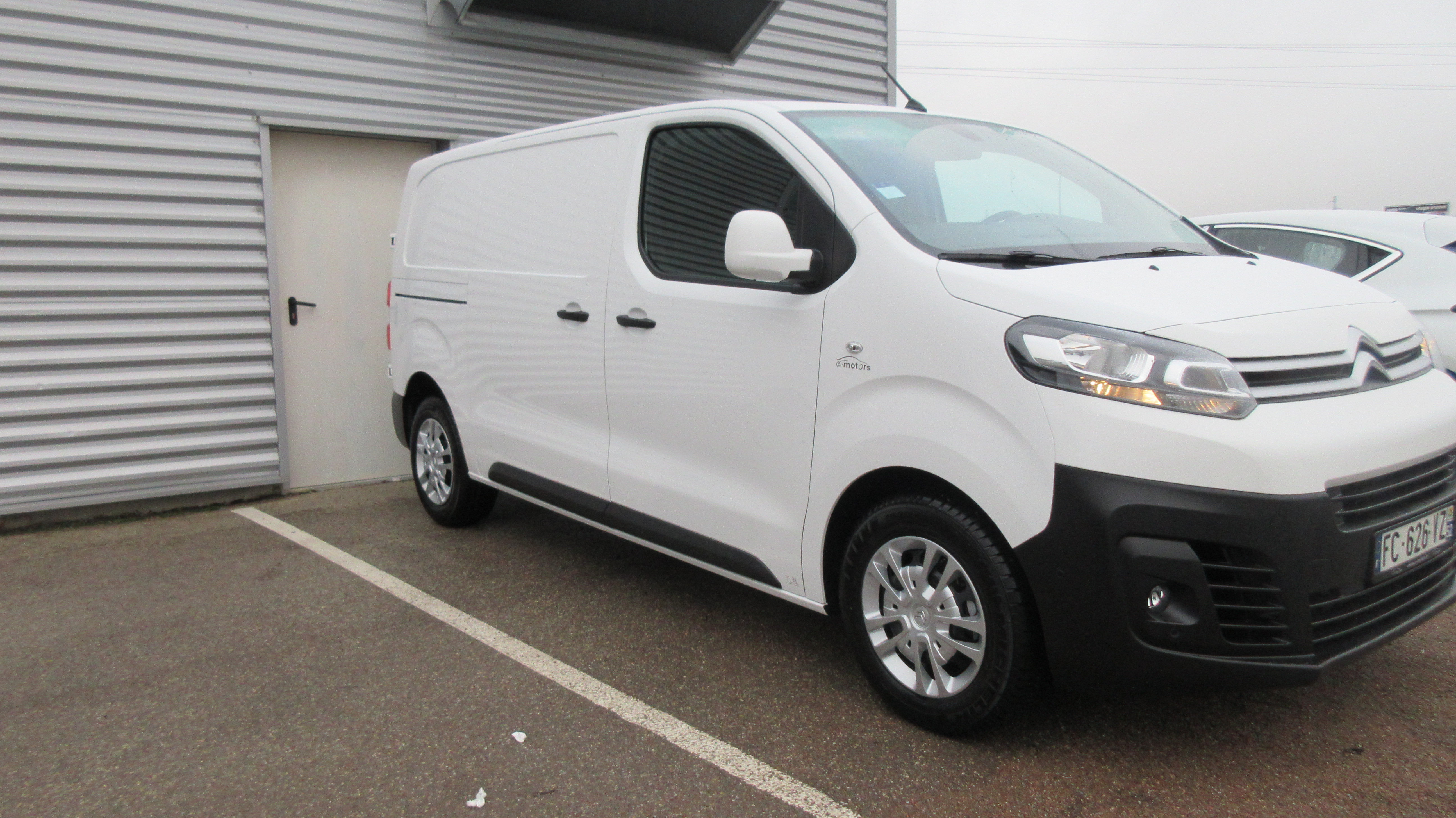 Avis-mandataire-auto-Emotors-Citroen-Jumpy-fourgon-Club-m-bluehdi-120-plus-gps.