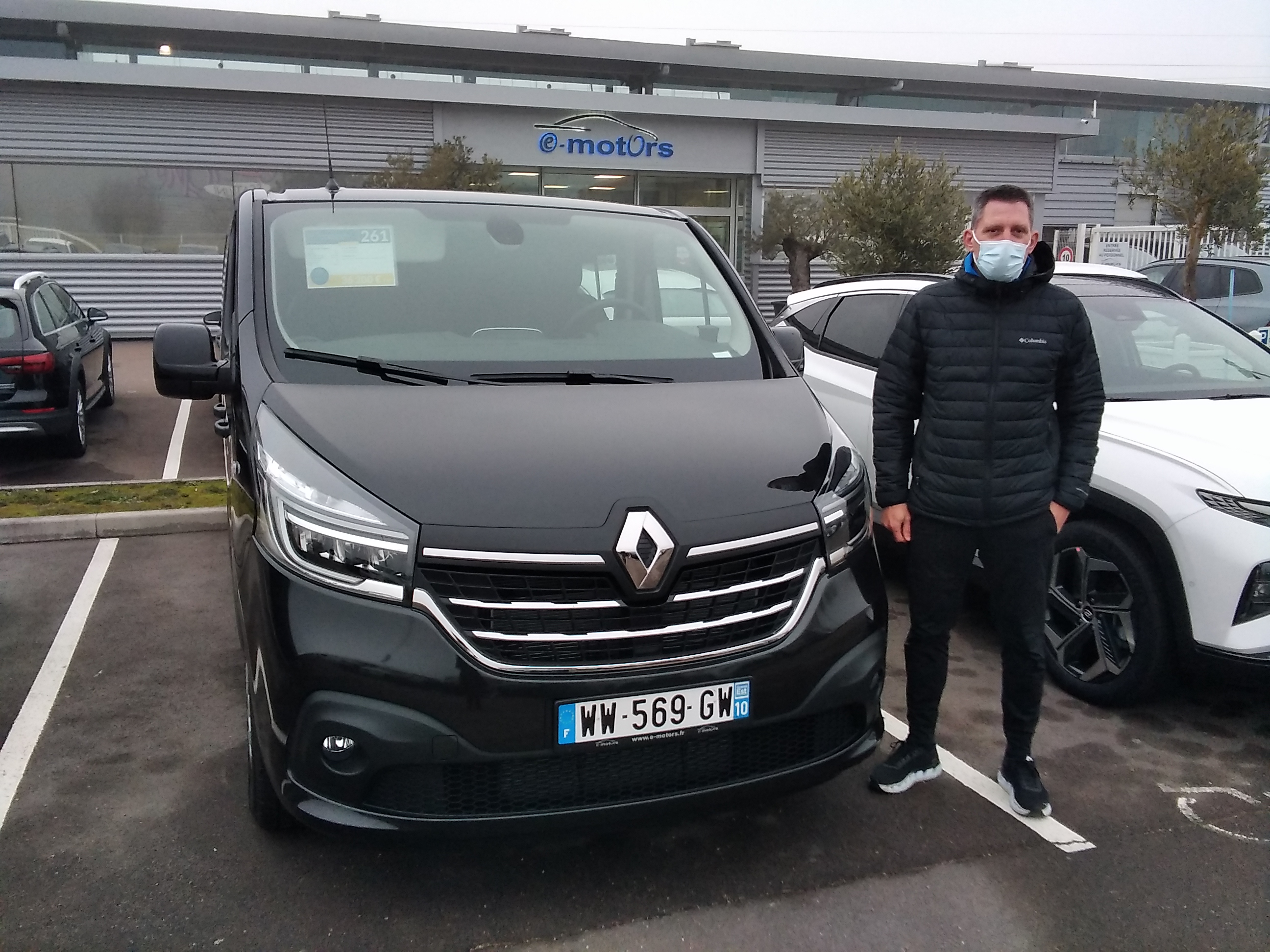 Avis-mandataire-auto-Emotors-Renault-Trafic-cabine-approfondie-Grand-confort-l2h1-1200-kg-dci-145-energy-edc.