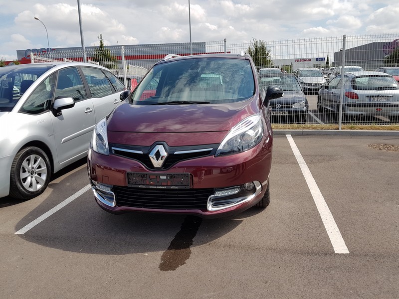 Avis-mandataire-auto-Emotors-Renault-Grand-scenic-Grand-sc-nic-iii-bose-dci-110-edc-7places-plus-toit-vitr.