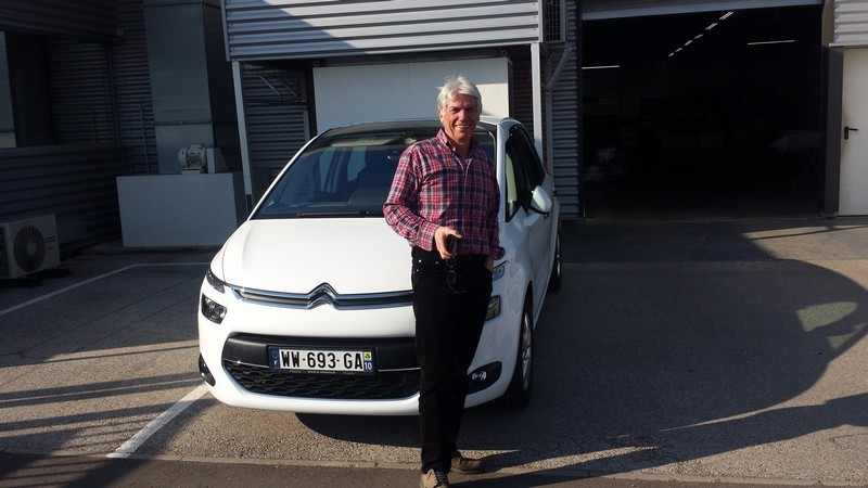 Avis-mandataire-auto-Emotors--Citroen-c4-picasso-intensive-thp-165-s-s-eat6-.