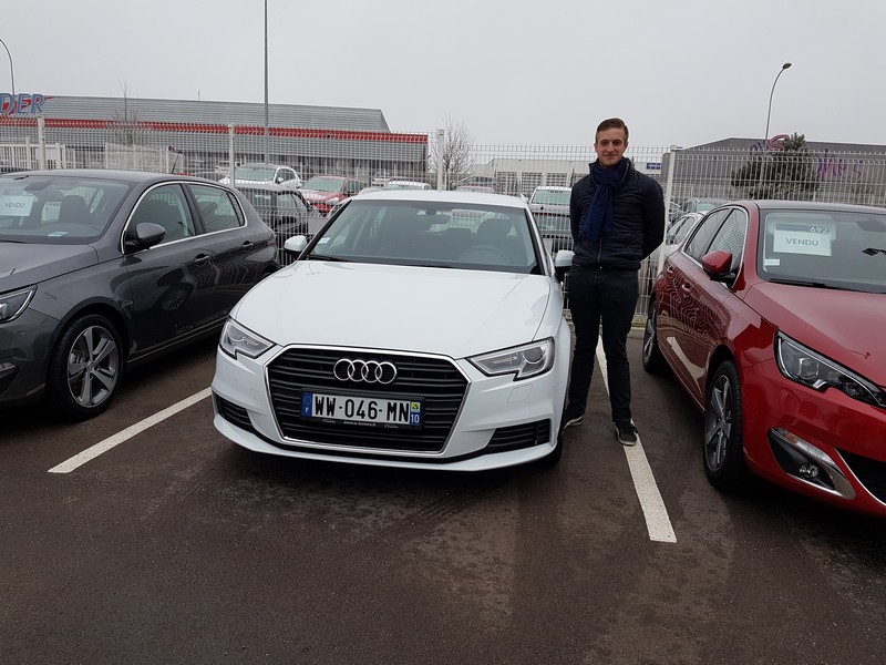 Avis-mandataire-auto-Emotors-Audi-A3-sportback-Tdi-110-plus-navigation-plus-radars-arri-re.