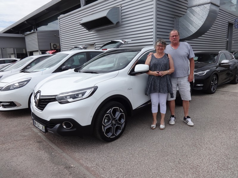 Avis-mandataire-auto-Emotors-Renault-Kadjar-Intens-tce-130-energy-4x2-plus-toit-vitr.