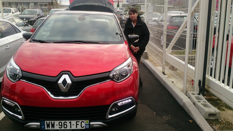 Avis-mandataire-auto-Emotors--Renault-captur-helly-hansen-tce-120-edc-.