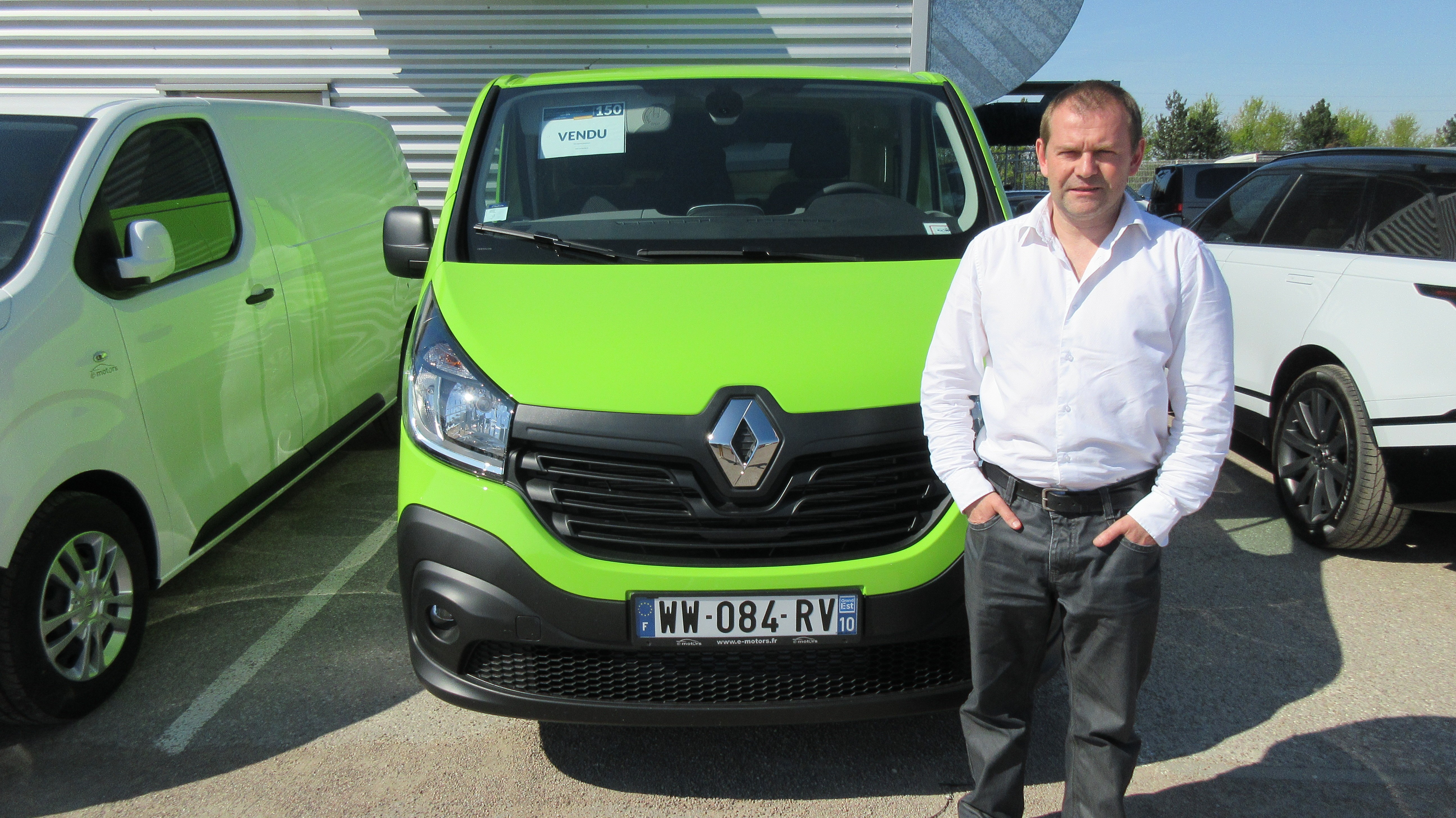Avis-mandataire-auto-Emotors-Renault-Trafic-fourgon-Grand-confort-l1h1-2-8t-dci-120-plus-gps.
