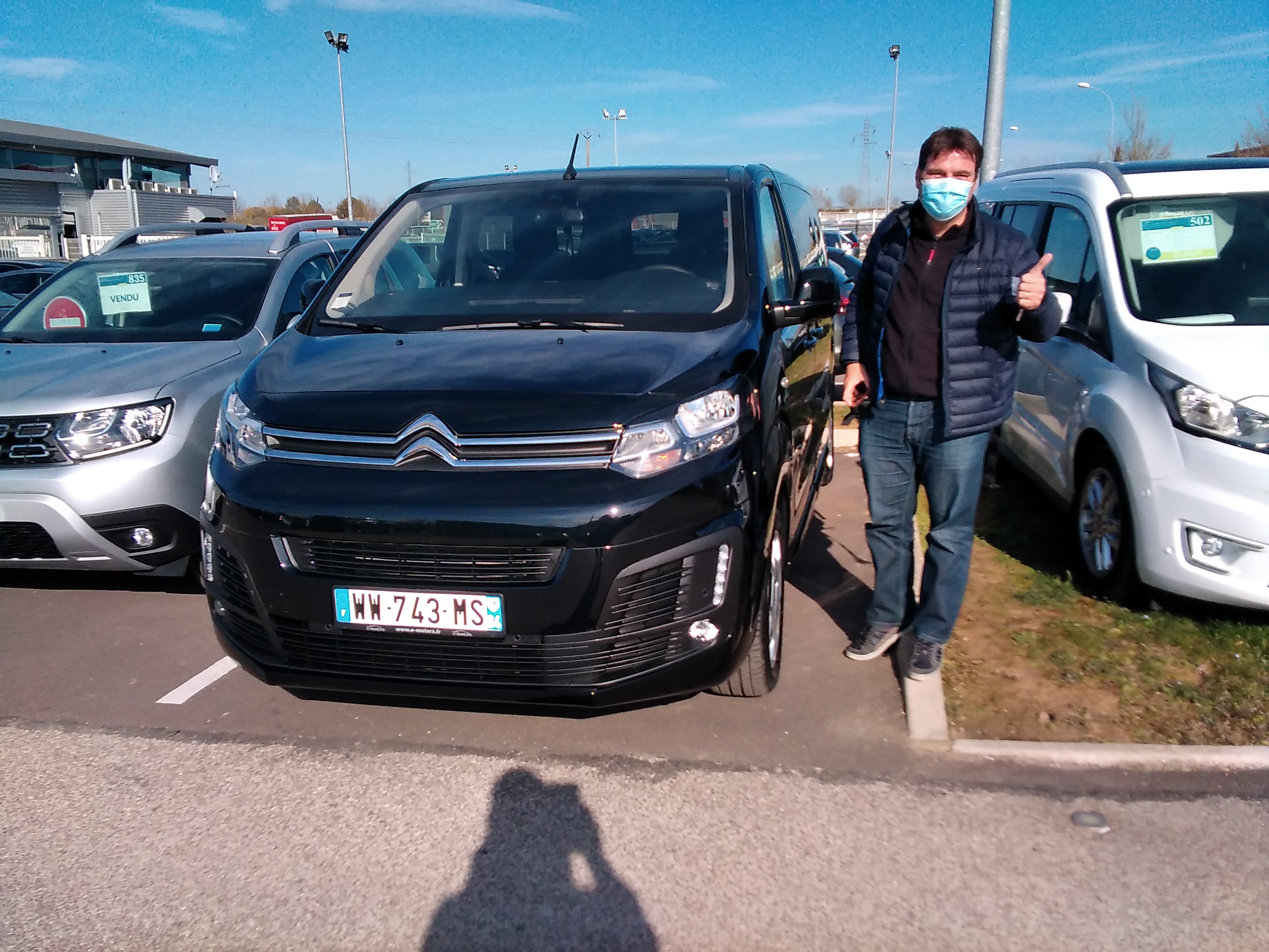 Avis-mandataire-auto-Emotors-Citroen-Spacetourer-Feel-xl-bluehdi-150-s-s-plus-gps-plus-cam-ra.