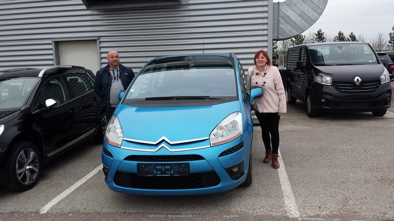 Avis-mandataire-auto-Emotors--Citroen-c4-picasso-pack-ambiance-hdi-110-.
