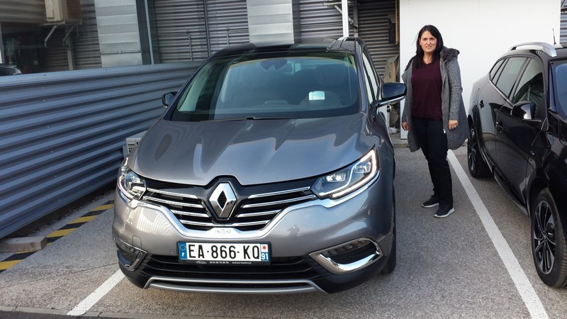 Avis-mandataire-auto-Emotors--Renault-espace-initiale-paris-dci-160-edc-energy-7places-plus-toit-vitr-.