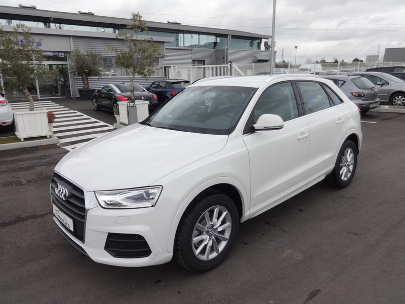 Avis-mandataire-auto-Emotors--Audi-q3-ambiente-tdi-140-quattro-s-tronic-plus-xenon-.
