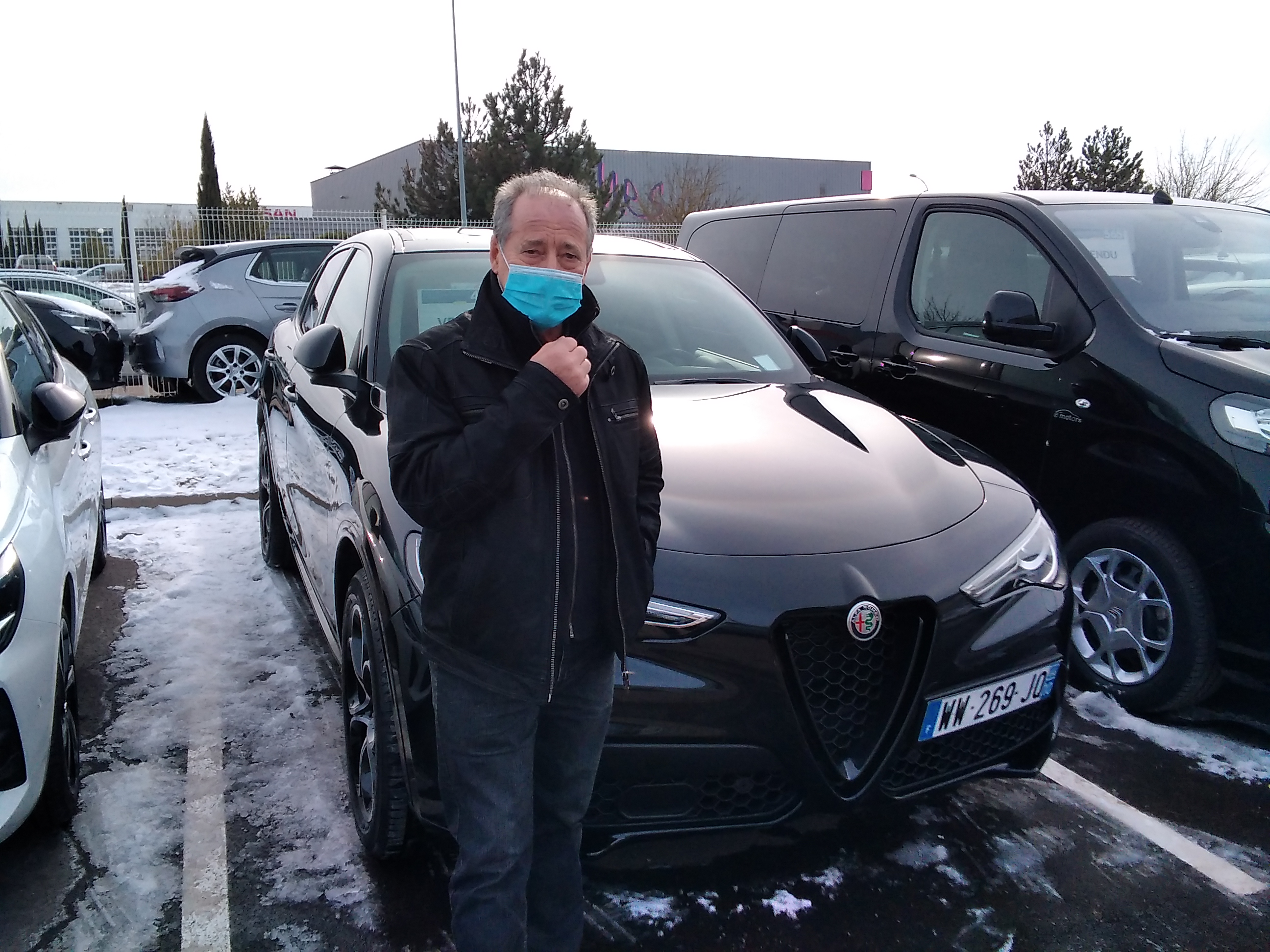 Avis-mandataire-auto-Emotors-Alfa romeo-Stelvio-Veloce-210-ch-q4-at8-plus-toit-panoramique.