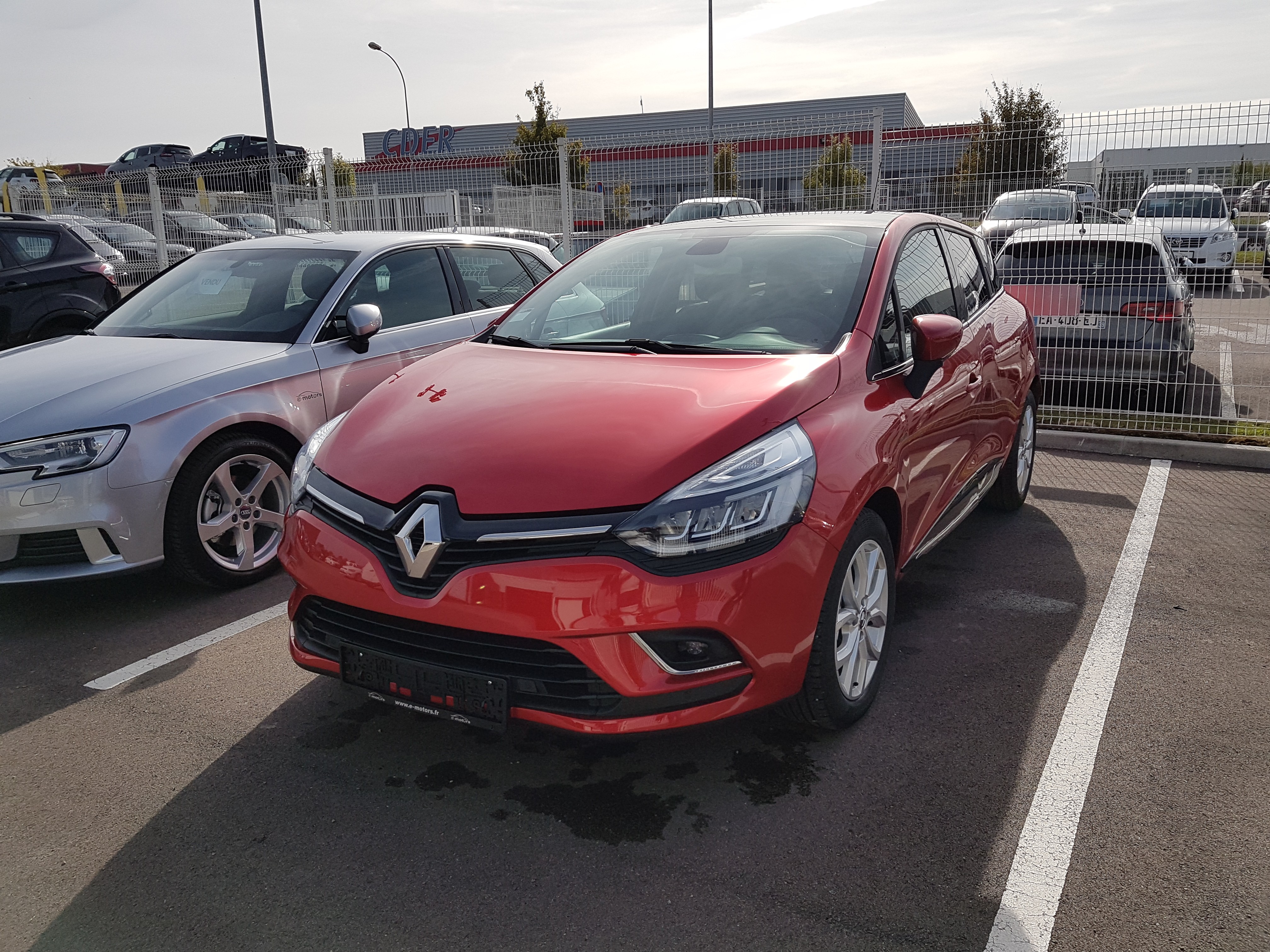 Avis-mandataire-auto-Emotors-Renault-Clio-iv-estate-Clio-estate-intens-tce-120-energy-edc-plus-toit-vitr.