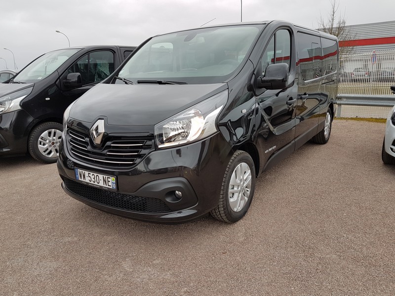 Avis-mandataire-auto-Emotors-Renault-Trafic-combi-Grand-intens-dci-125-energy-8places-plus-portes-180.