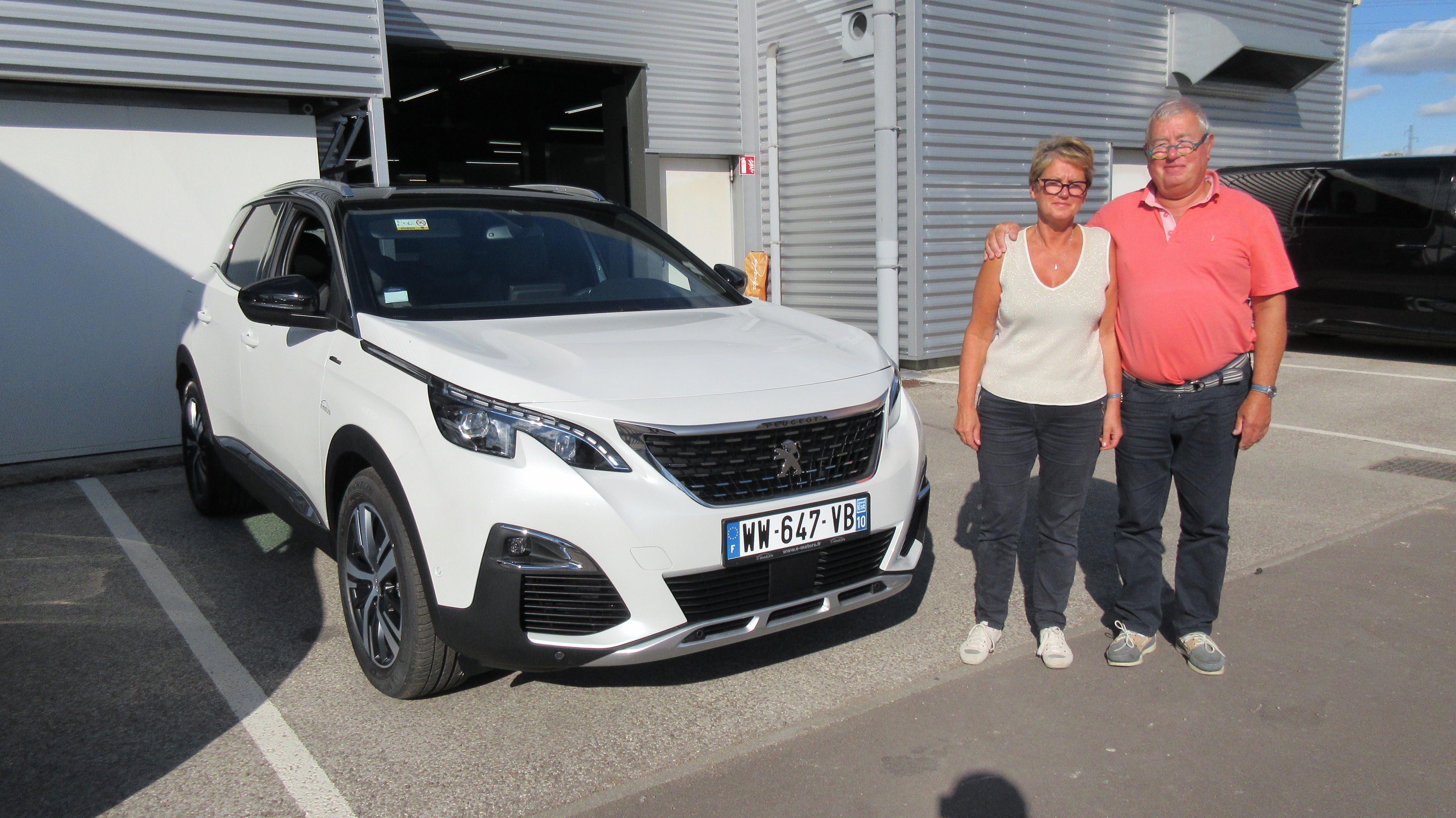 Avis-mandataire-auto-Emotors-Peugeot-3008-Gt-line-bluehdi-150-s-s-plus-toit-vitr.