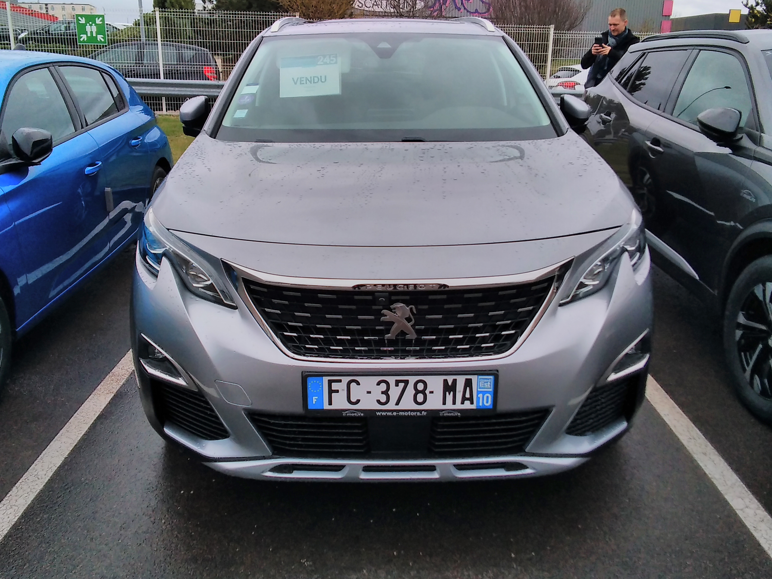 Avis-mandataire-auto-Emotors-Peugeot-5008-Puretech-130-eat8-allure-plus-toit-plus-gps.