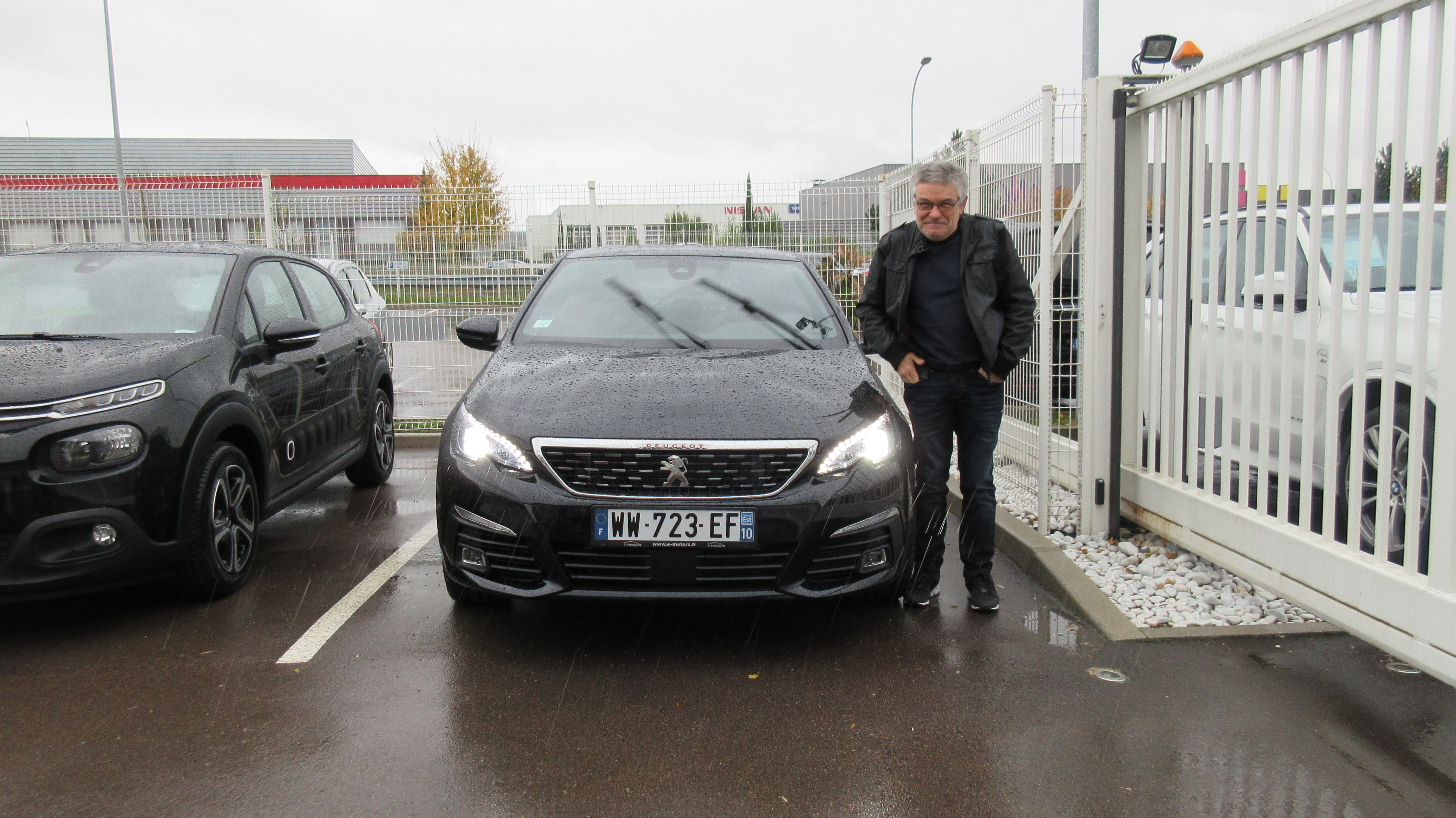 Avis-mandataire-auto-Emotors-Peugeot-308-Gt-line-puretech-130-s-s-plus-jantes-18-toit-vitr.
