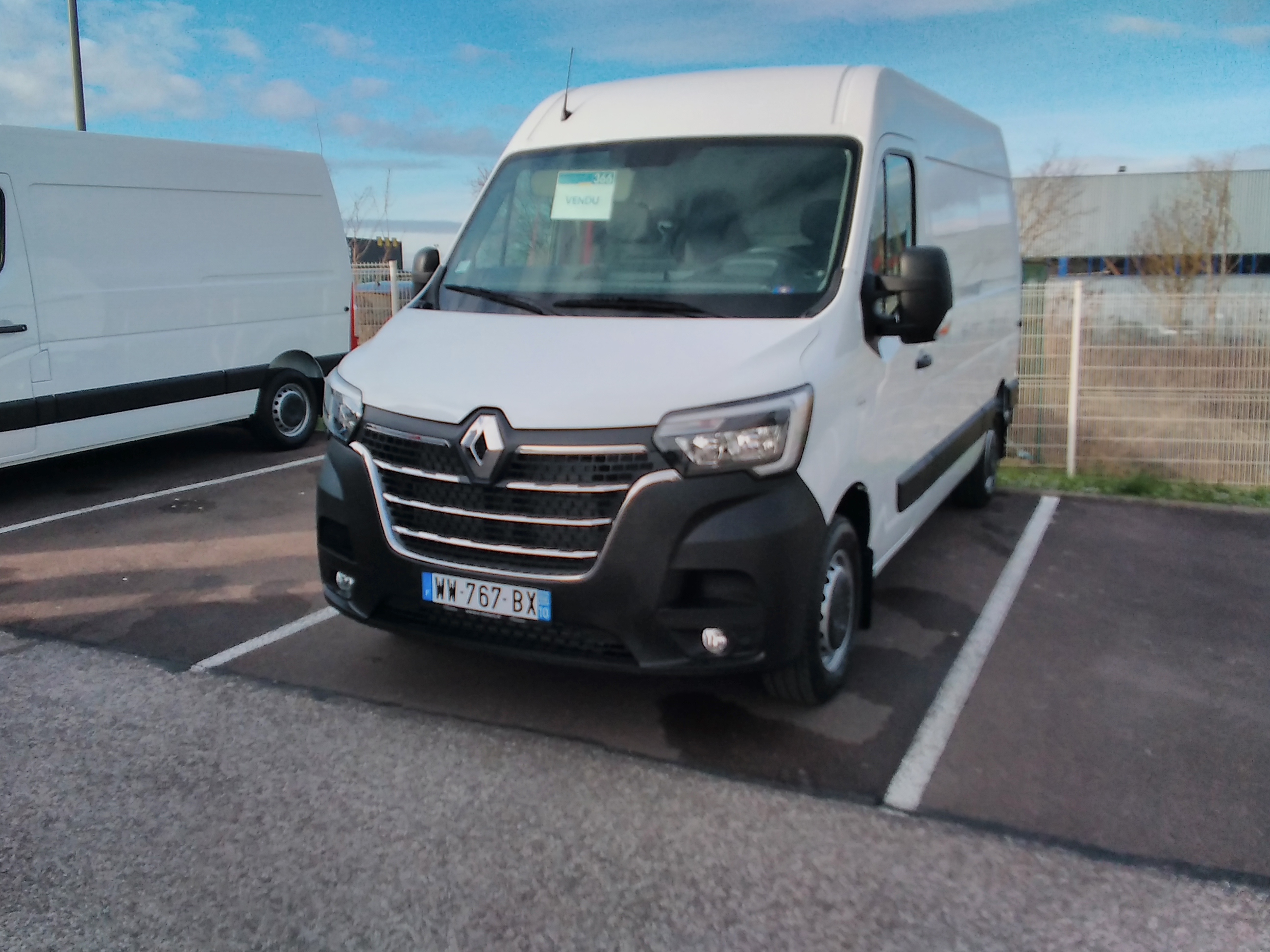 Avis-mandataire-auto-Emotors-Renault-Master-fourgon-Grand-confort-f3500-l2h2-bluedci-150.