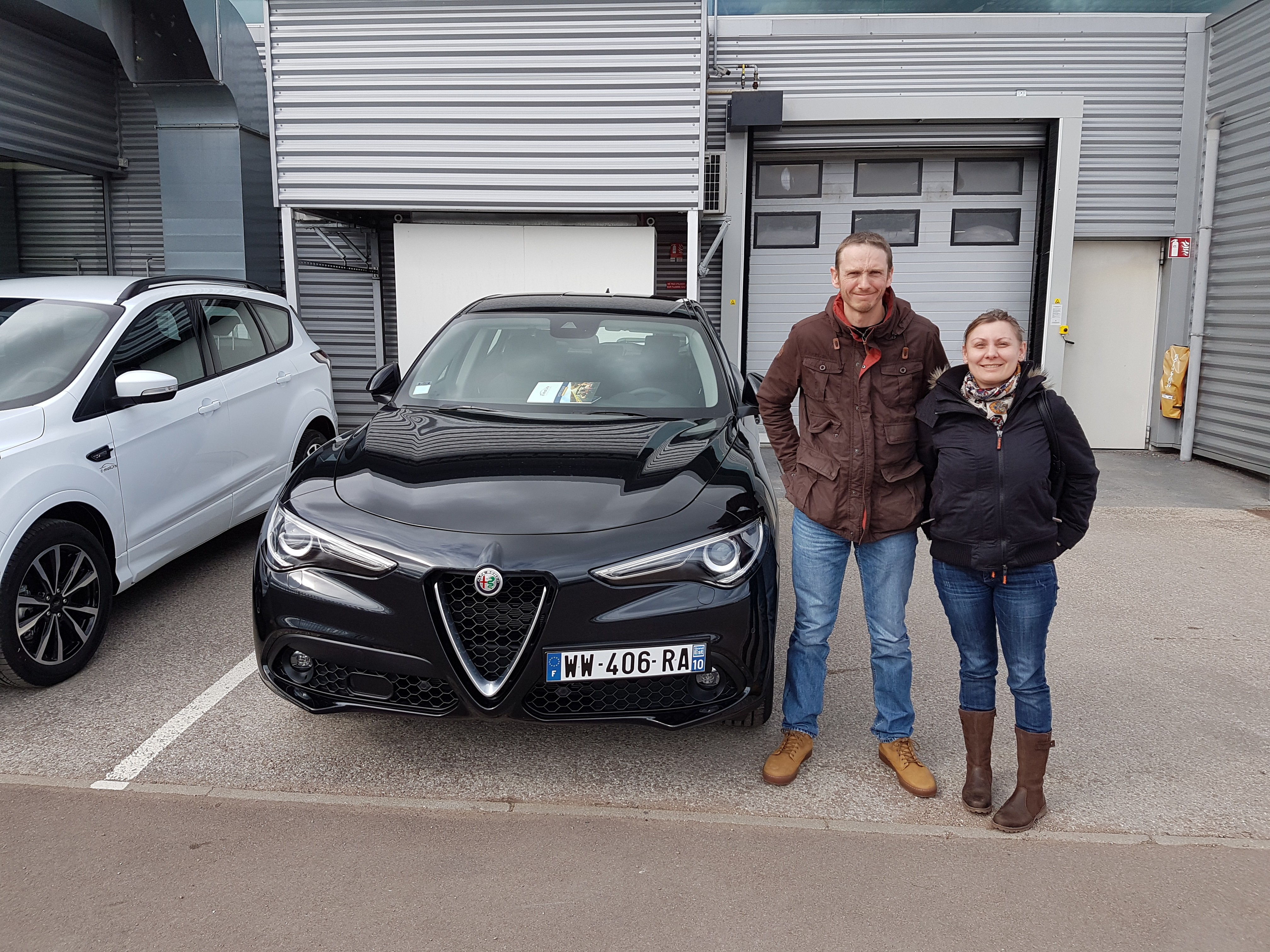 Avis-mandataire-auto-Emotors-Alfa romeo-Stelvio-Super-jtdm-180-at8-4x2.