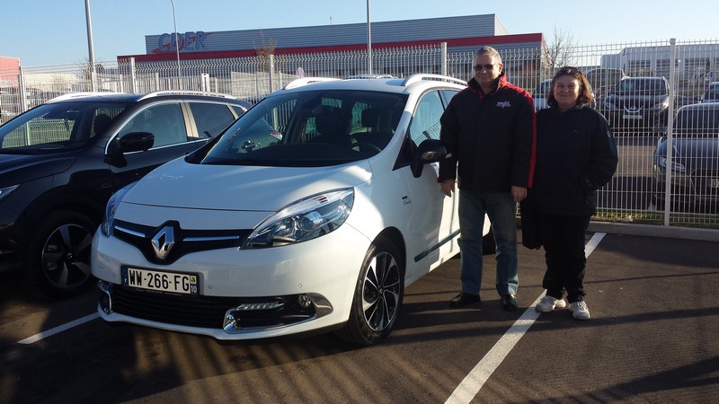 Avis-mandataire-auto-Emotors--Renault-grand-sc-nic-iii-bose-dci-130-energy-7places-.