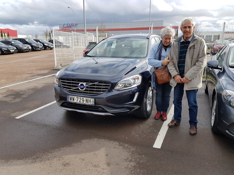 Avis-mandataire-auto-Emotors-Volvo-Xc60-Momentum-d3-150-geartronic-4x2-plus-x-non-gps-plus-1500km.