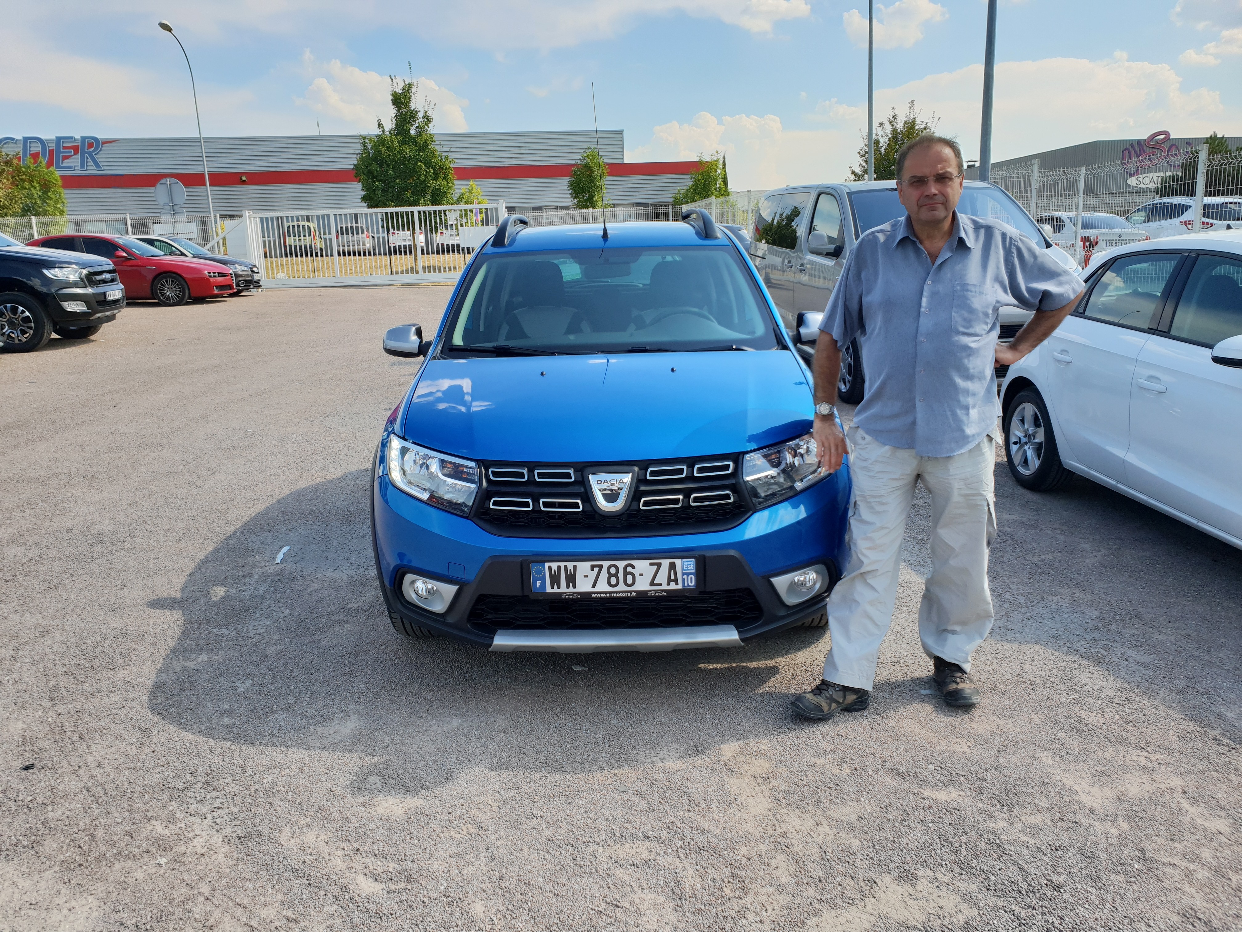 Avis-mandataire-auto-Emotors-Dacia-Sandero-Stepway-dci-90.