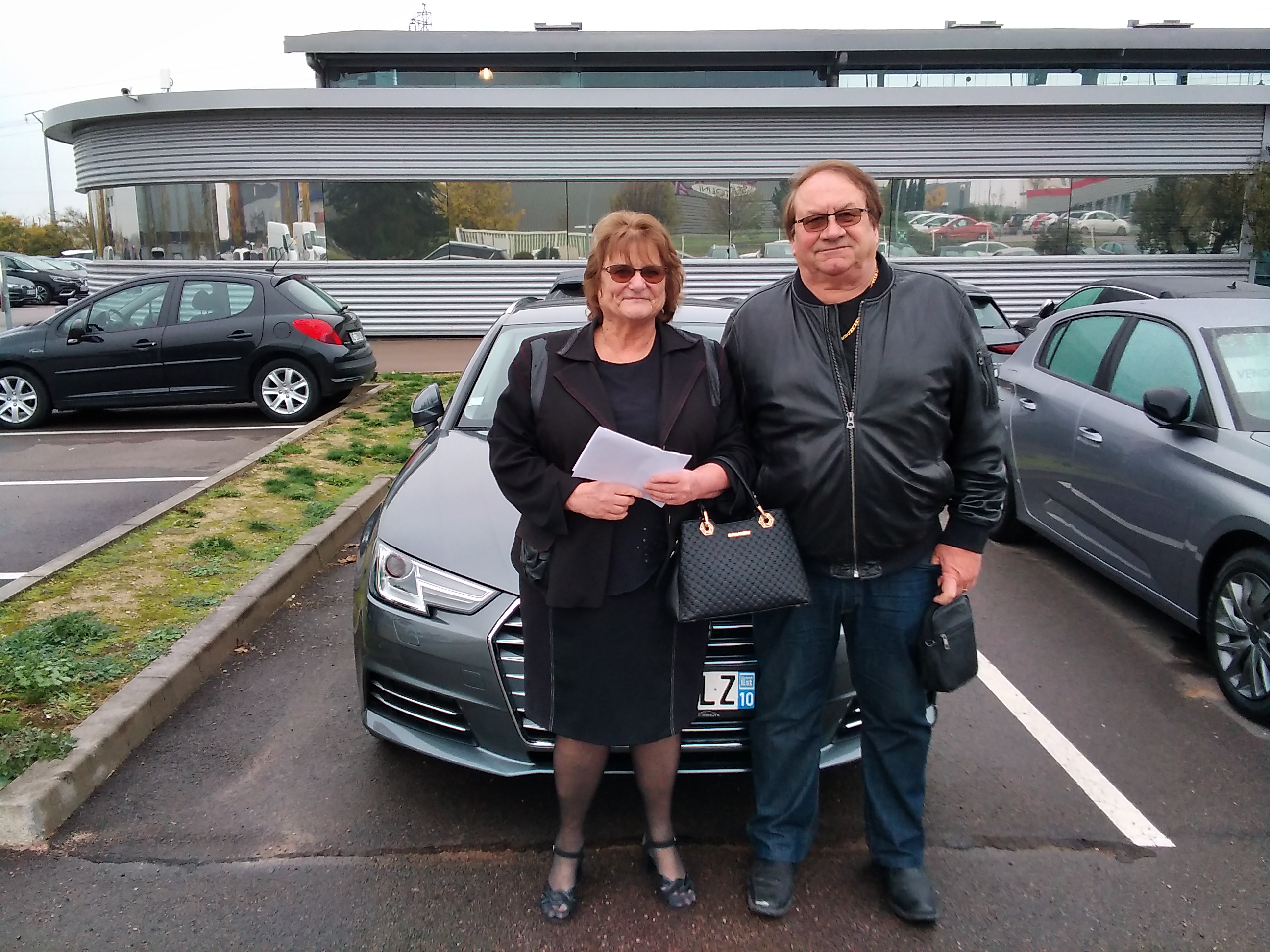 Avis-mandataire-auto-Emotors-Audi-A4-avant-Sport-2-0-tdi-150.