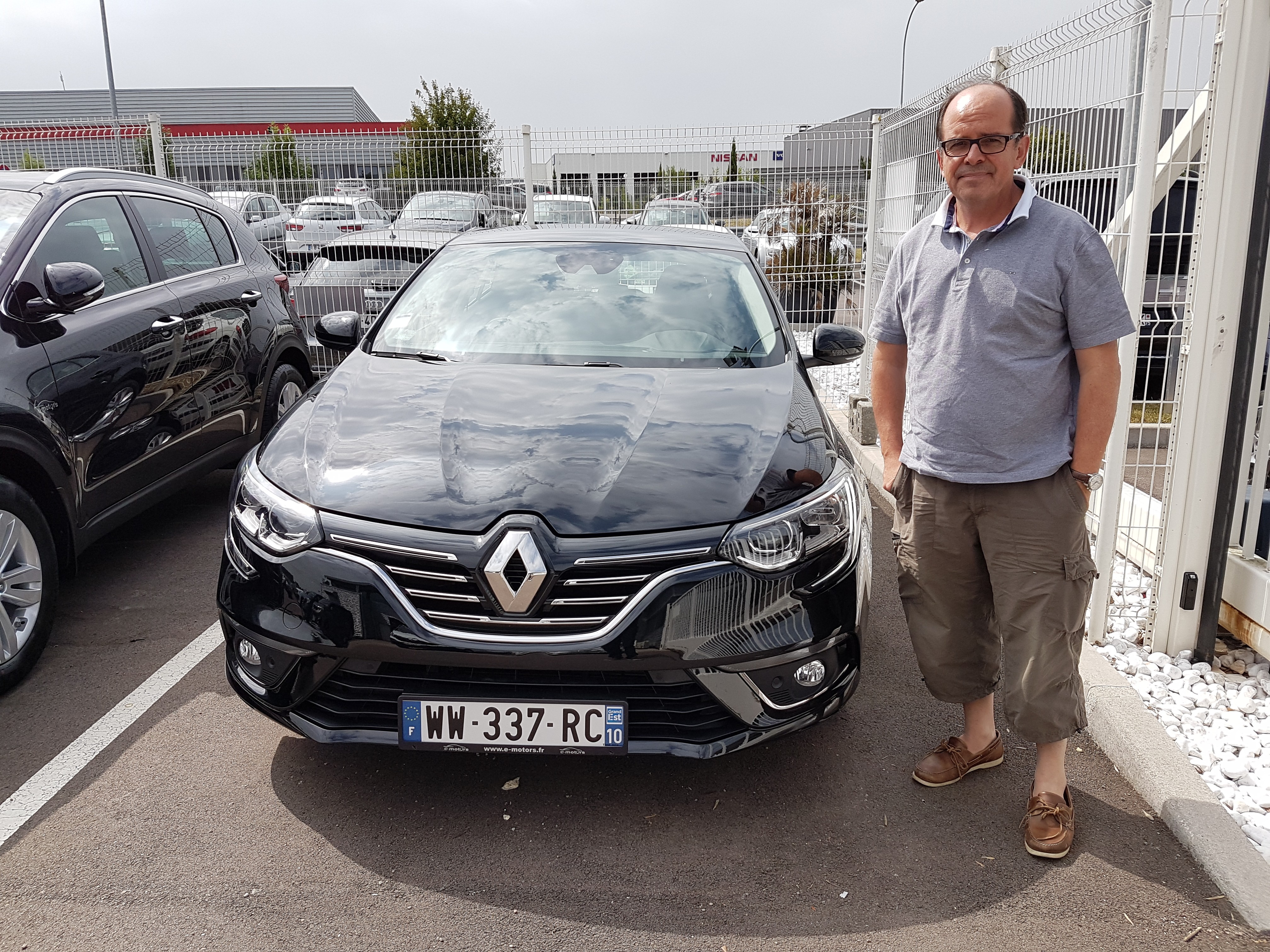 Avis-mandataire-auto-Emotors-Renault-Megane-iv-berline-M-gane-iv-berline-intens-tce-130-energy-edc-plus-park-assist.