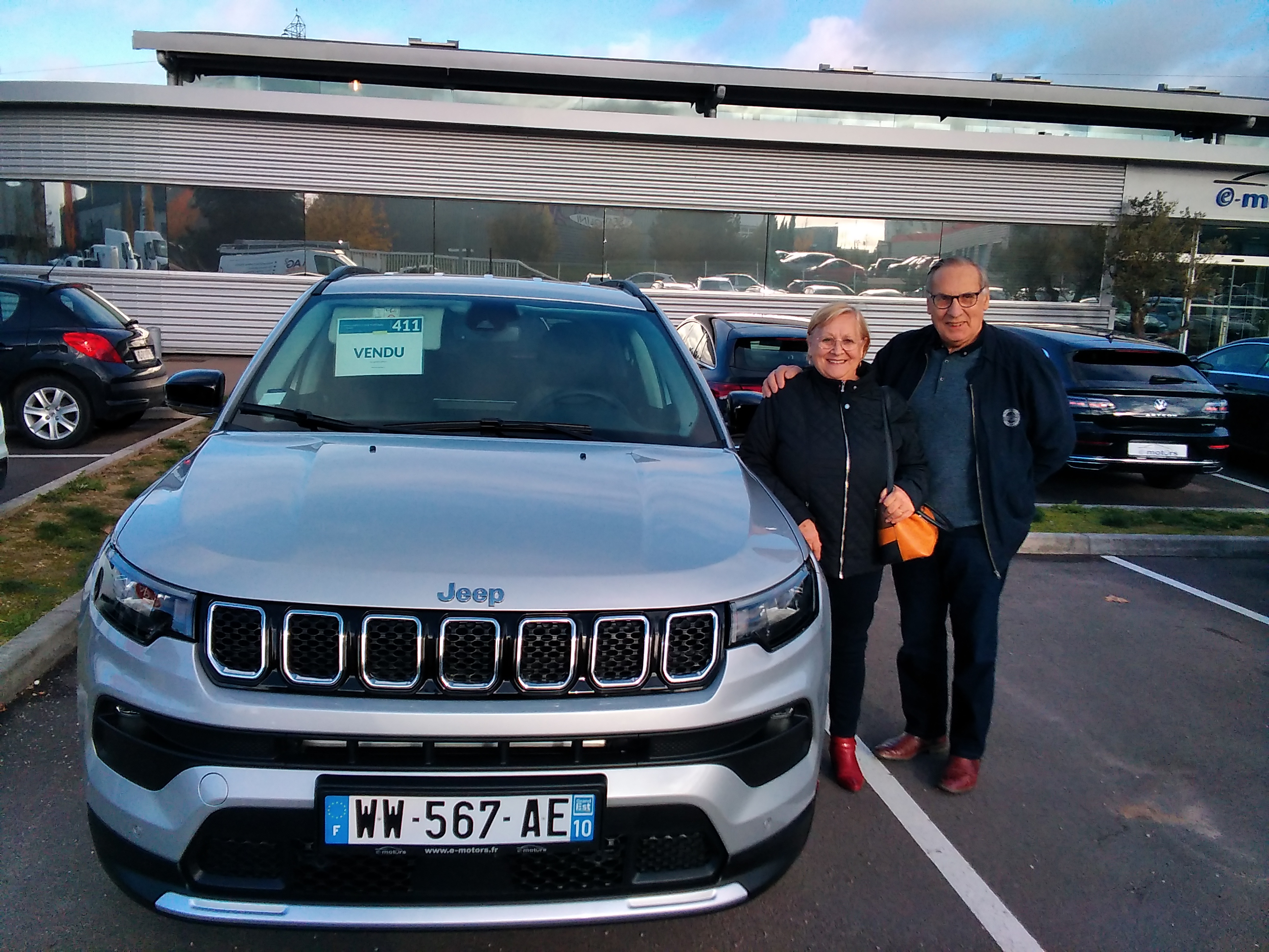 Avis-mandataire-auto-Emotors-Jeep-Compass-Limited-1-3-gse-t4-150-bvr6-plus-2-700km.