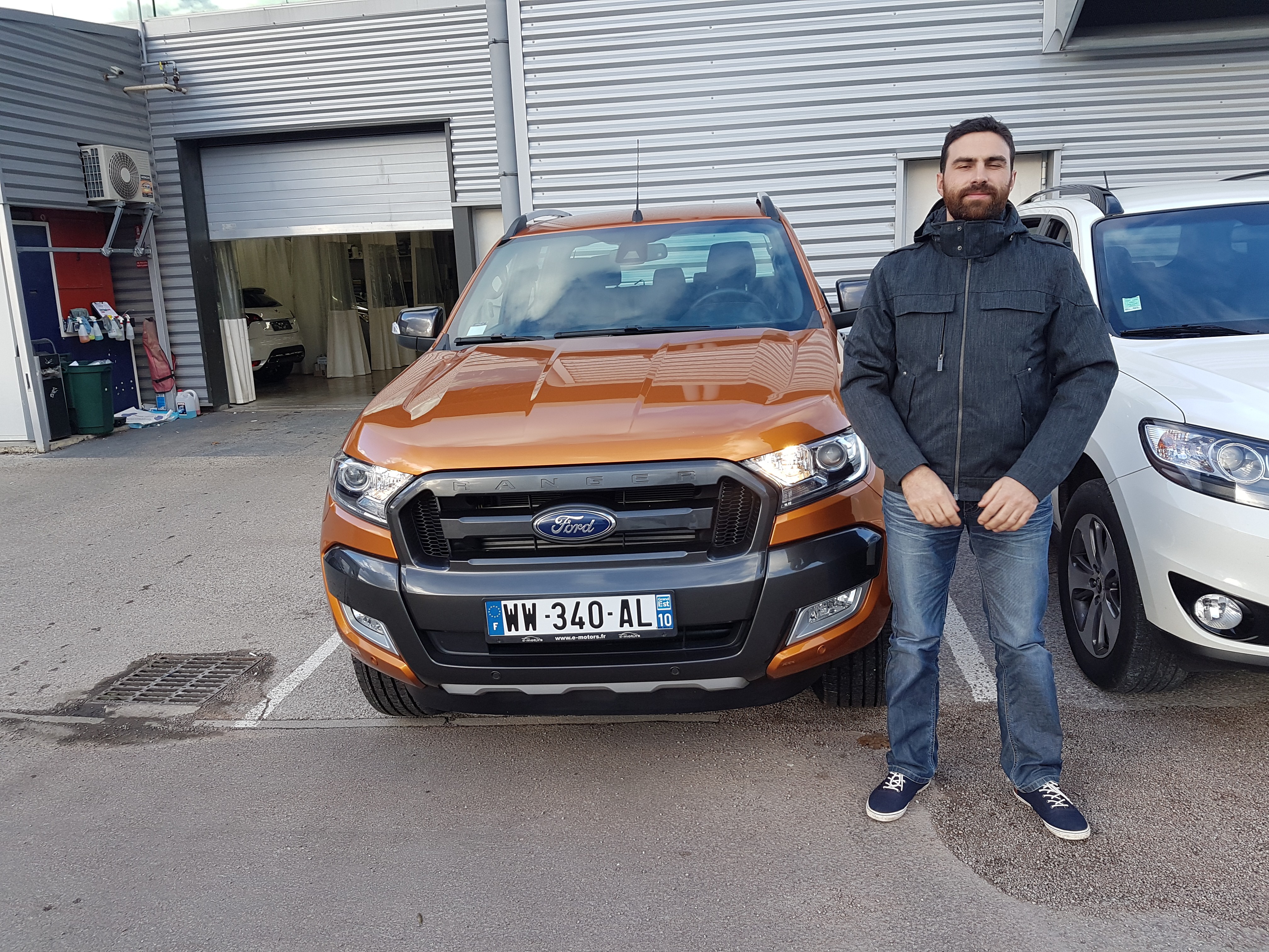 Avis-mandataire-auto-Emotors-Ford-Ranger-Double-cabine-wildtrak-tdci-200-s-s-4x4.