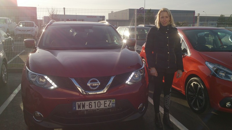 Avis-mandataire-auto-Emotors--Nissan-qashqai-tekna-dci-130-xtronic-4x2-plus-toit-vitr-.