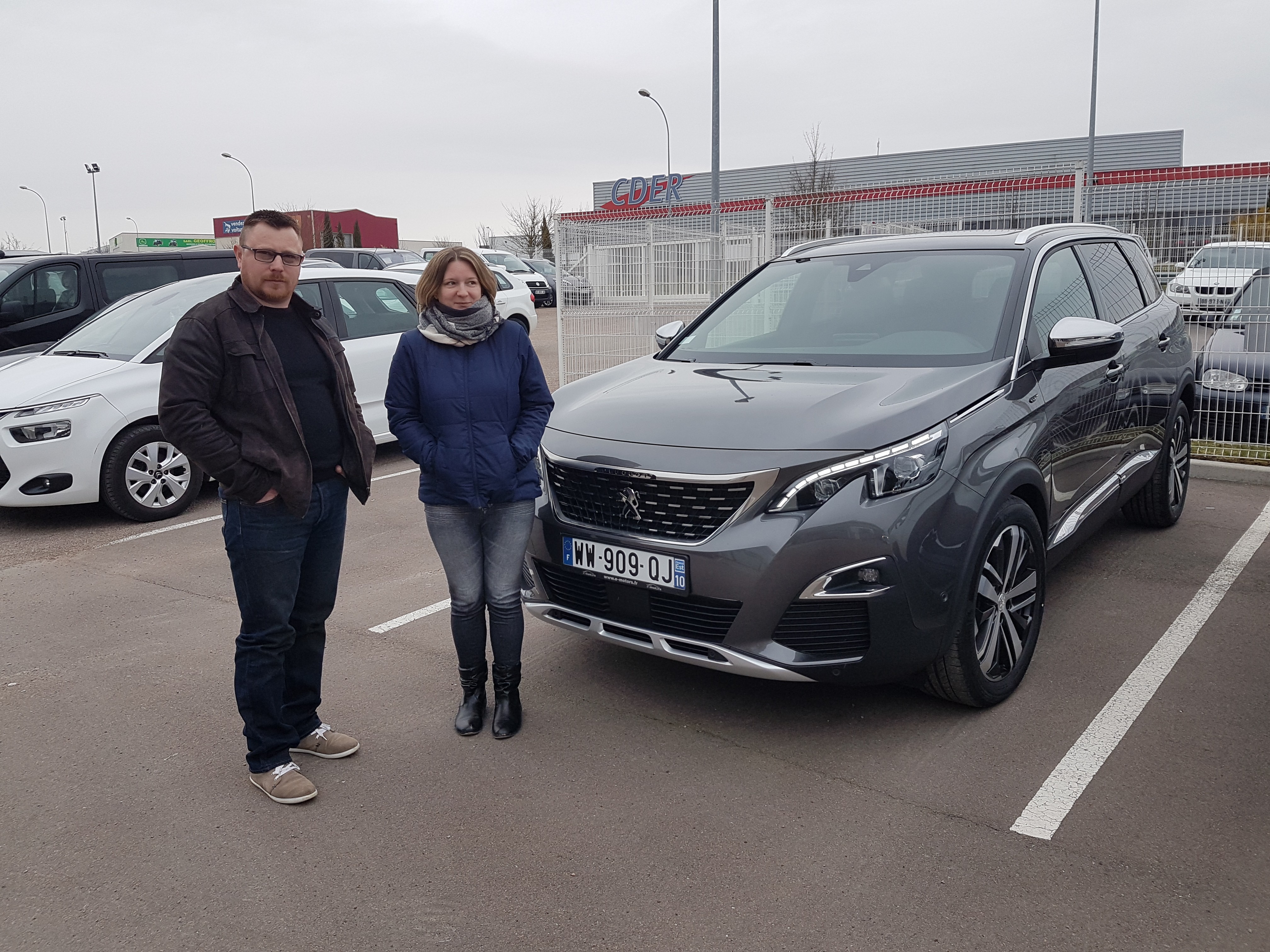 Avis-mandataire-auto-Emotors-Peugeot-5008-Gt-bluehdi-180-eat6-s-s.