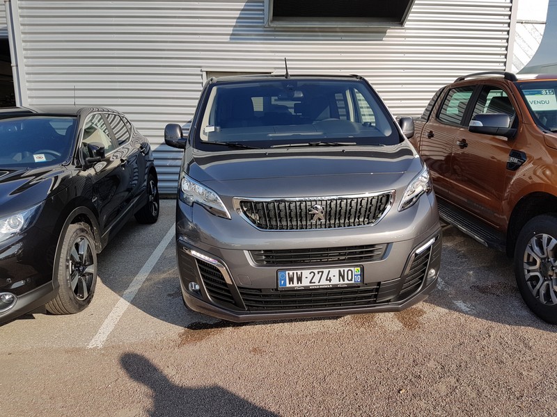 Avis-mandataire-auto-Emotors-Peugeot-Traveller-Standard-2-0-bluehdi-150ch-s-s-bvm6-active-8-places.