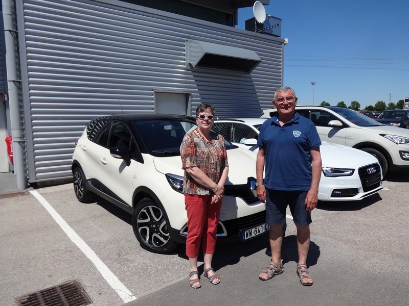 Avis-mandataire-auto-Emotors--Renault-captur-intens-tce-120-edc-.