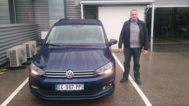 Avis-mandataire-auto-Emotors-Volkswagen-Touran-Conforline-tdi-110-dsg7-7pl.
