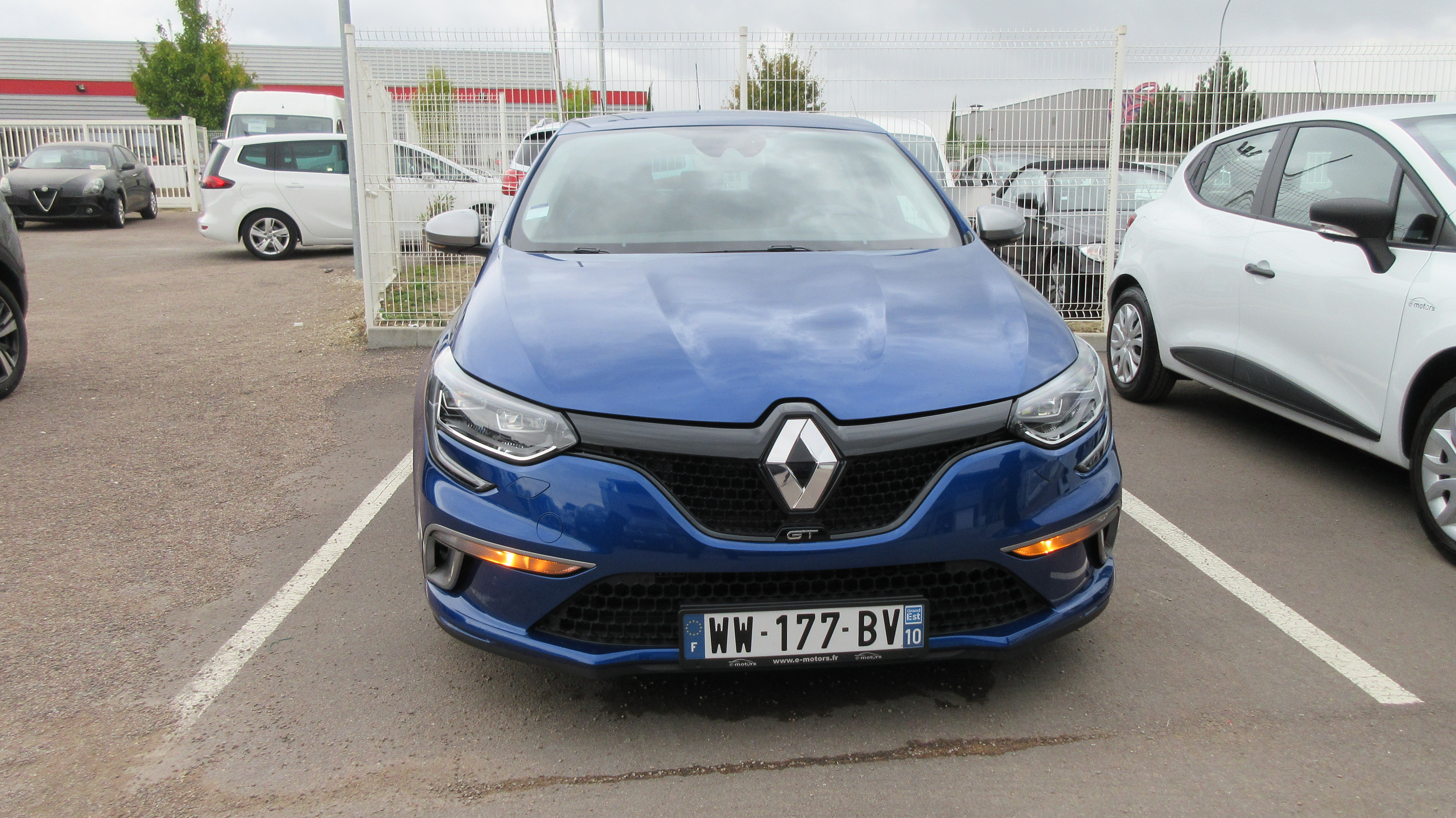 Avis-mandataire-auto-Emotors-Renault-Megane-iv-berline-M-gane-iv-berline-gt-dci-165-energy-edc.