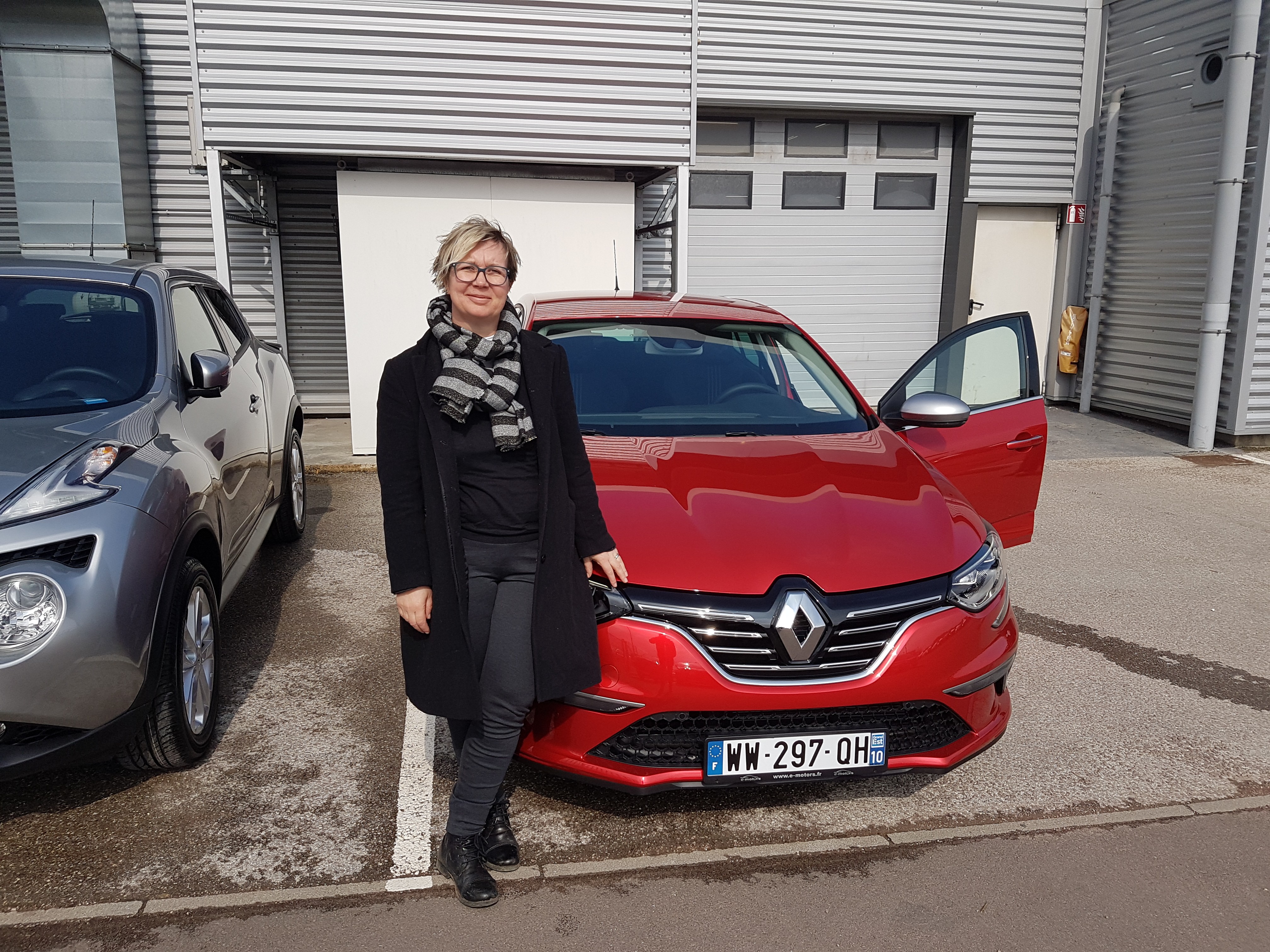 Avis-mandataire-auto-Emotors-Renault-Megane-iv-berline-M-gane-iv-berline-intens-tce-130-energy-plus-pack-gt-line.