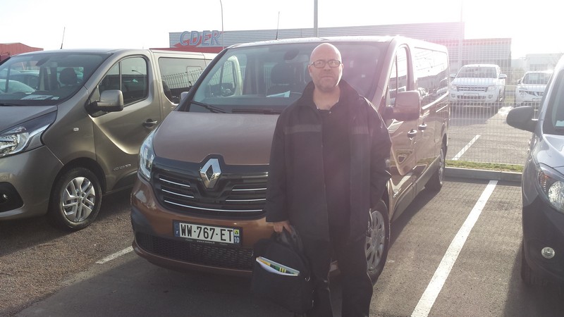 Avis-mandataire-auto-Emotors--Renault-trafic-combi-grand-dci-140-energy-.