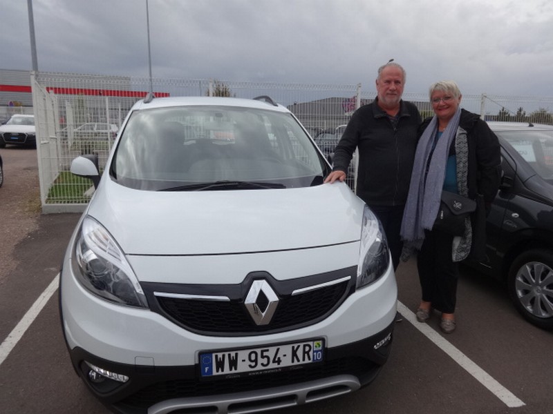 Avis-mandataire-auto-Emotors-Renault-Scenic-xmod-Zen-dci-110-energy.