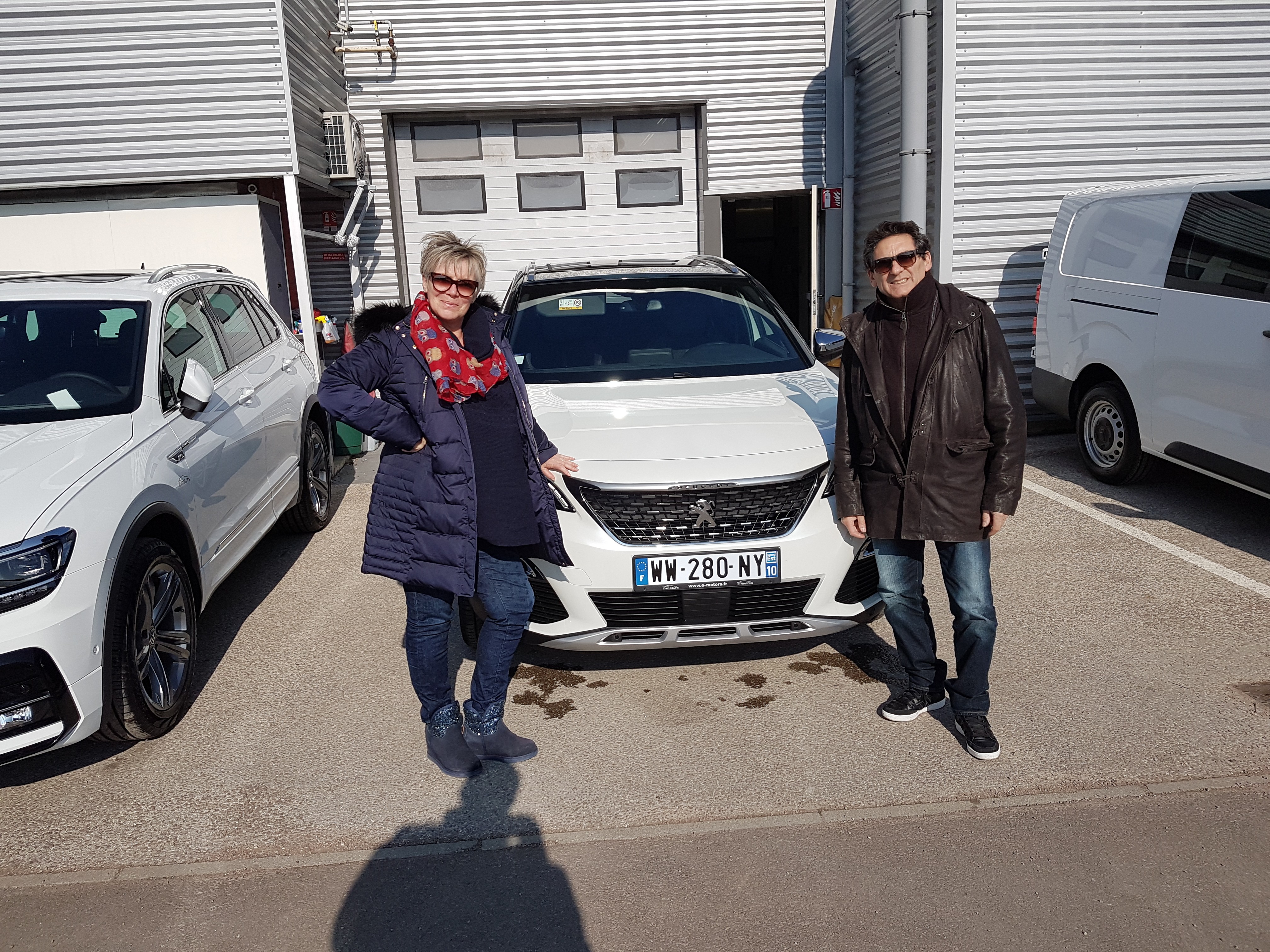 Avis-mandataire-auto-Emotors-Peugeot-3008-Gt-bluehdi-180-s-s-eat6-plus-toit-vitr.