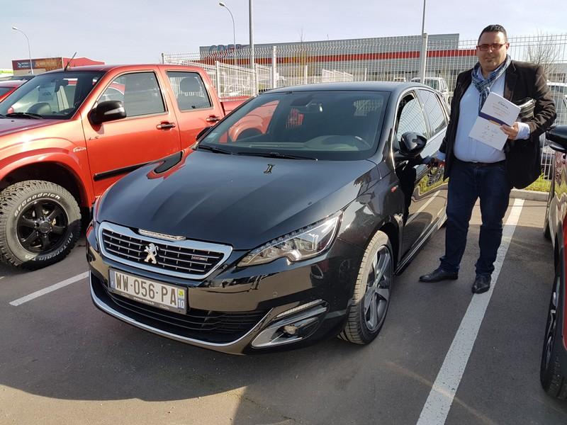 Avis-mandataire-auto-Emotors-Peugeot-308-Gt-line-bluehdi-120.