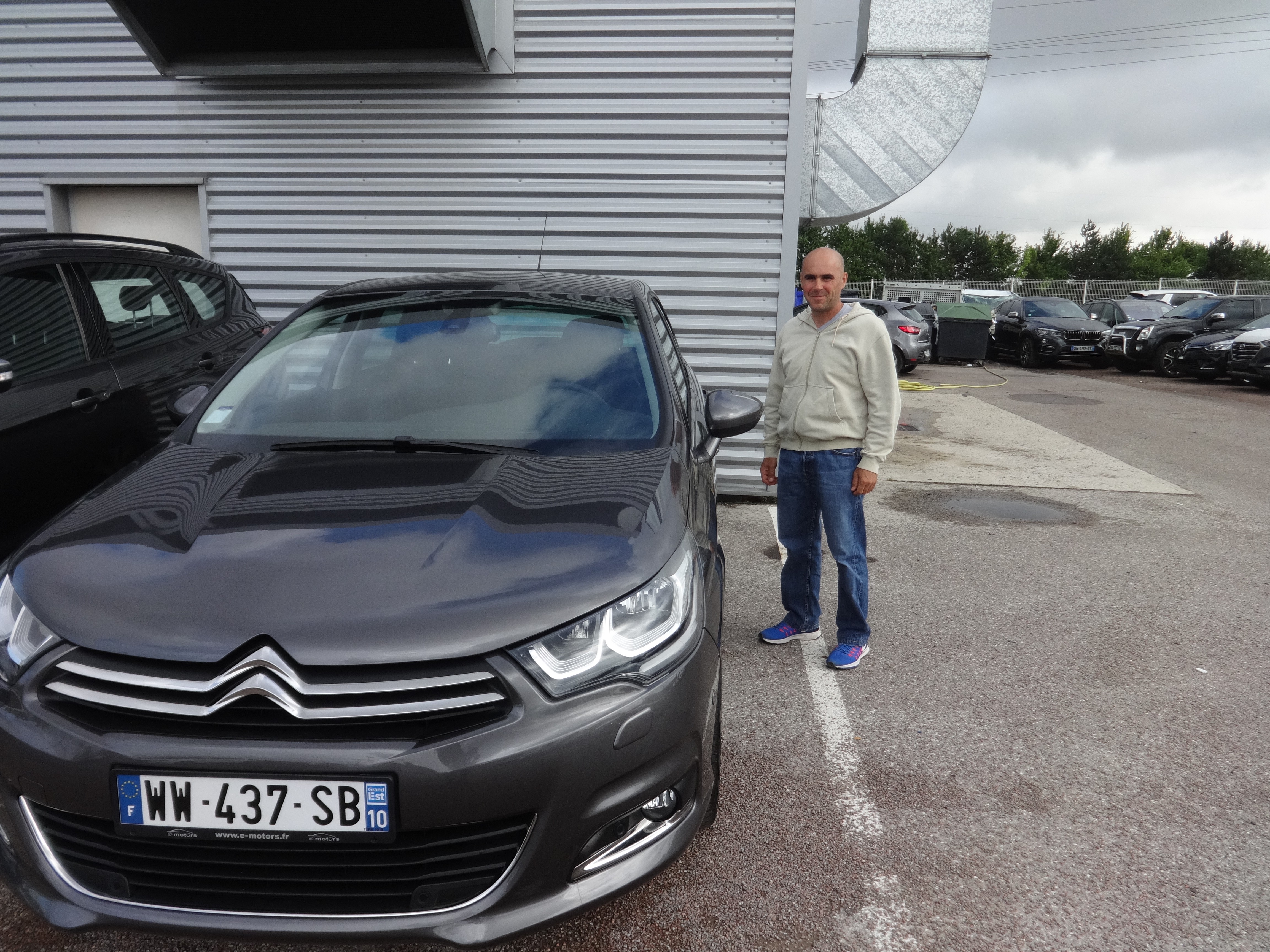 Avis-mandataire-auto-Emotors-Citroen-C4-Shine-bluehdi-120-s-s.